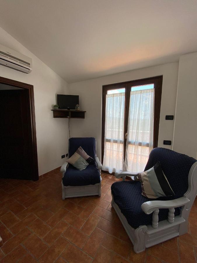 Ferienwohnung Il Poggio Degli Ulivi Collicello Exterior foto