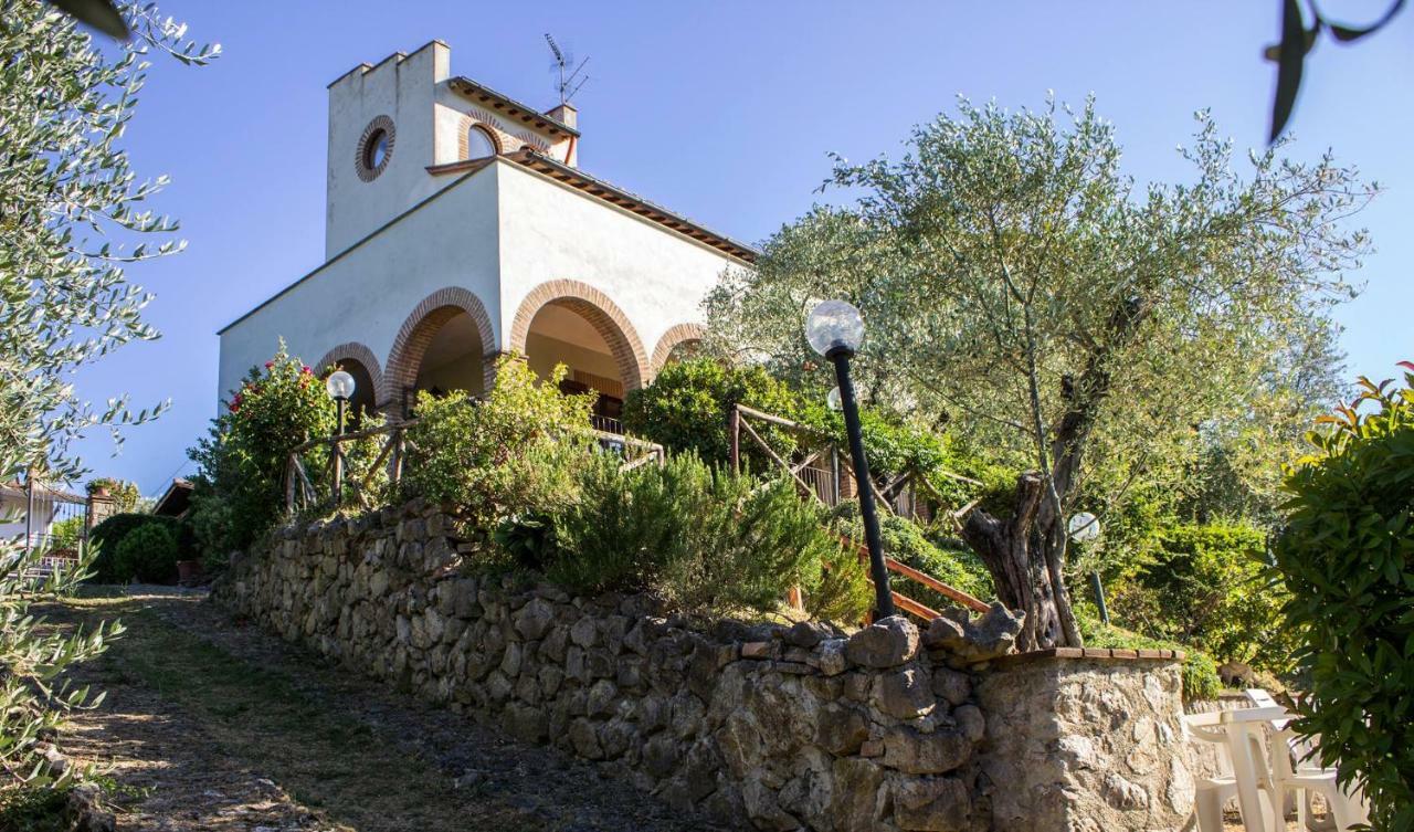 Ferienwohnung Il Poggio Degli Ulivi Collicello Exterior foto